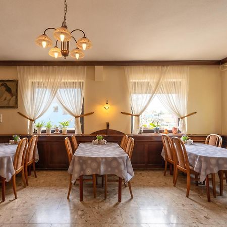 Bed and Breakfast Szenti Vendeghaz Győr Exterior foto