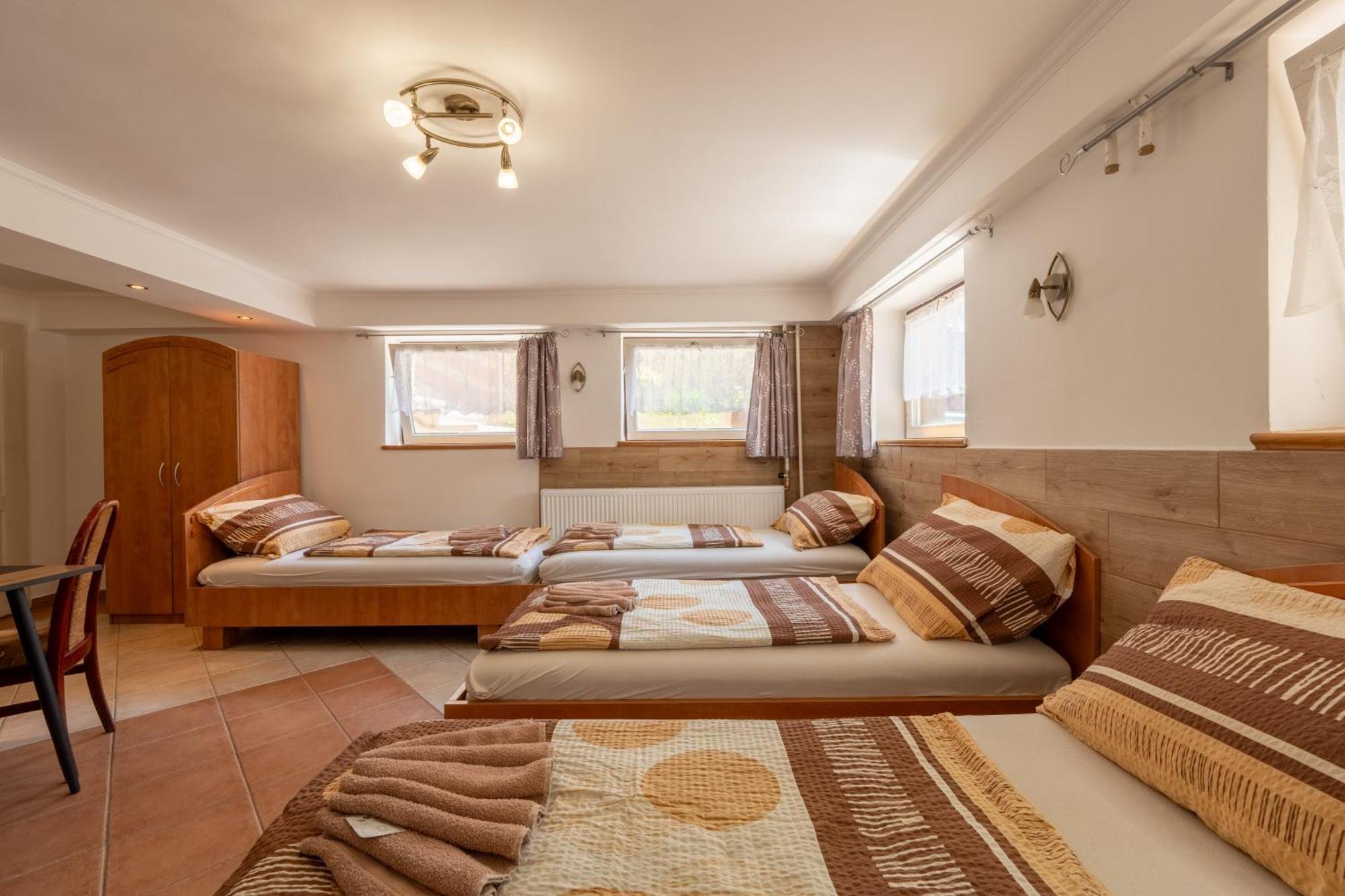 Bed and Breakfast Szenti Vendeghaz Győr Exterior foto