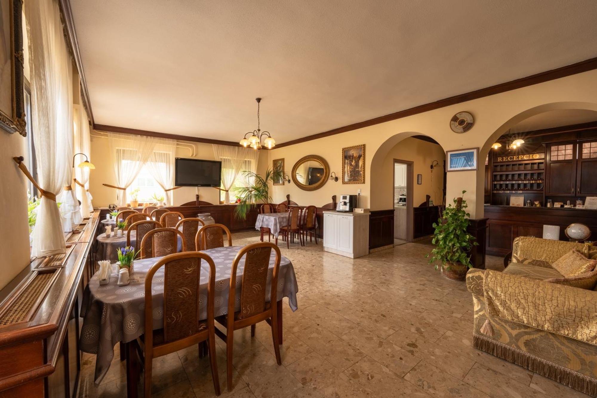Bed and Breakfast Szenti Vendeghaz Győr Exterior foto